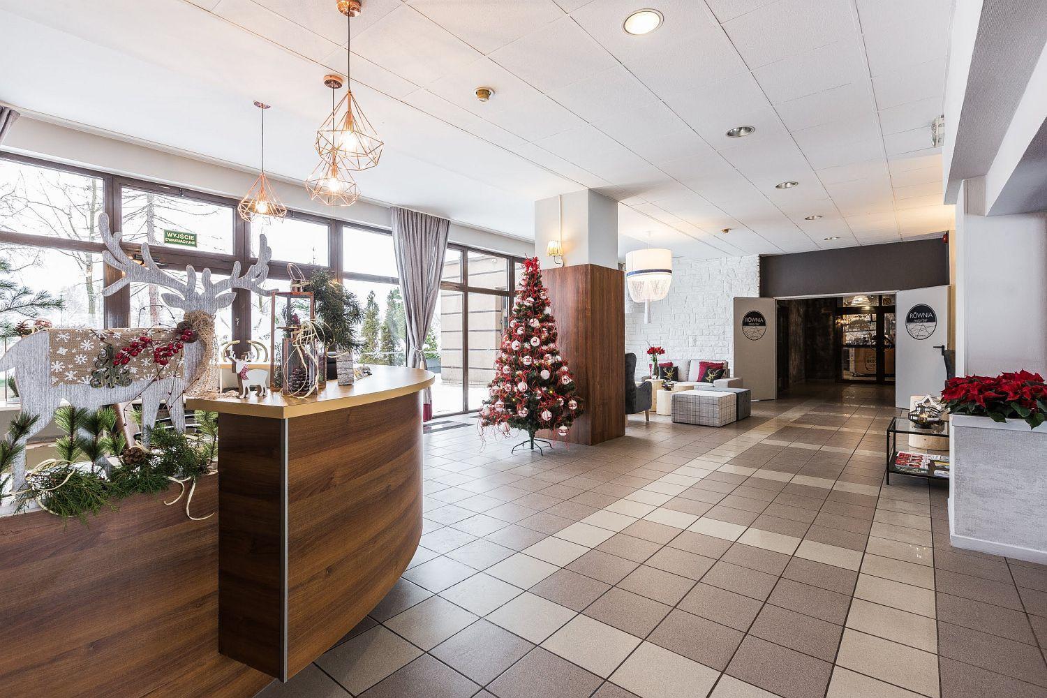 Hotel Helios 300M Od Krupowek Nowy Basen Od 12 Lipca Закопане Екстериор снимка